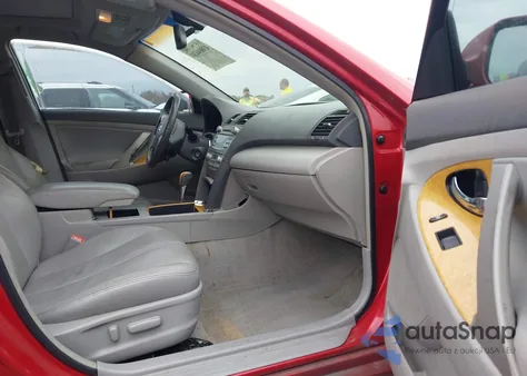 2007 Toyota Camry Xle V6 z USA, uszkodzony, nr VIN 4T1BK46K57U010346